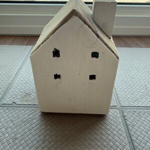 Rustic White Wooden House Decor